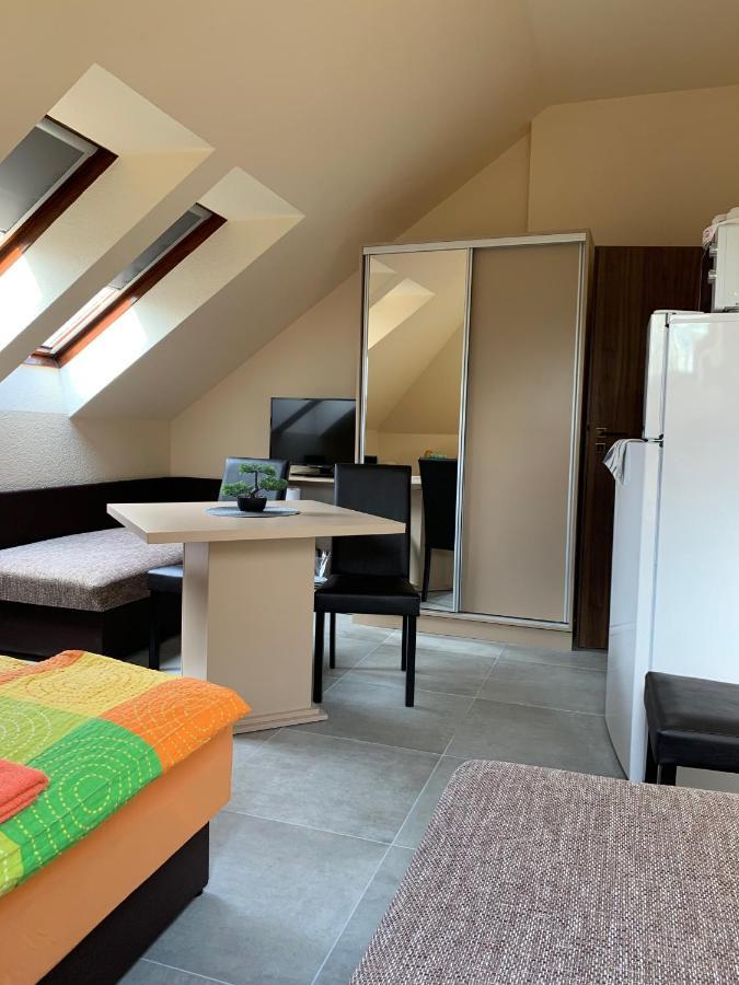 Balaton Kinizsi Apartman Siofok Exterior photo