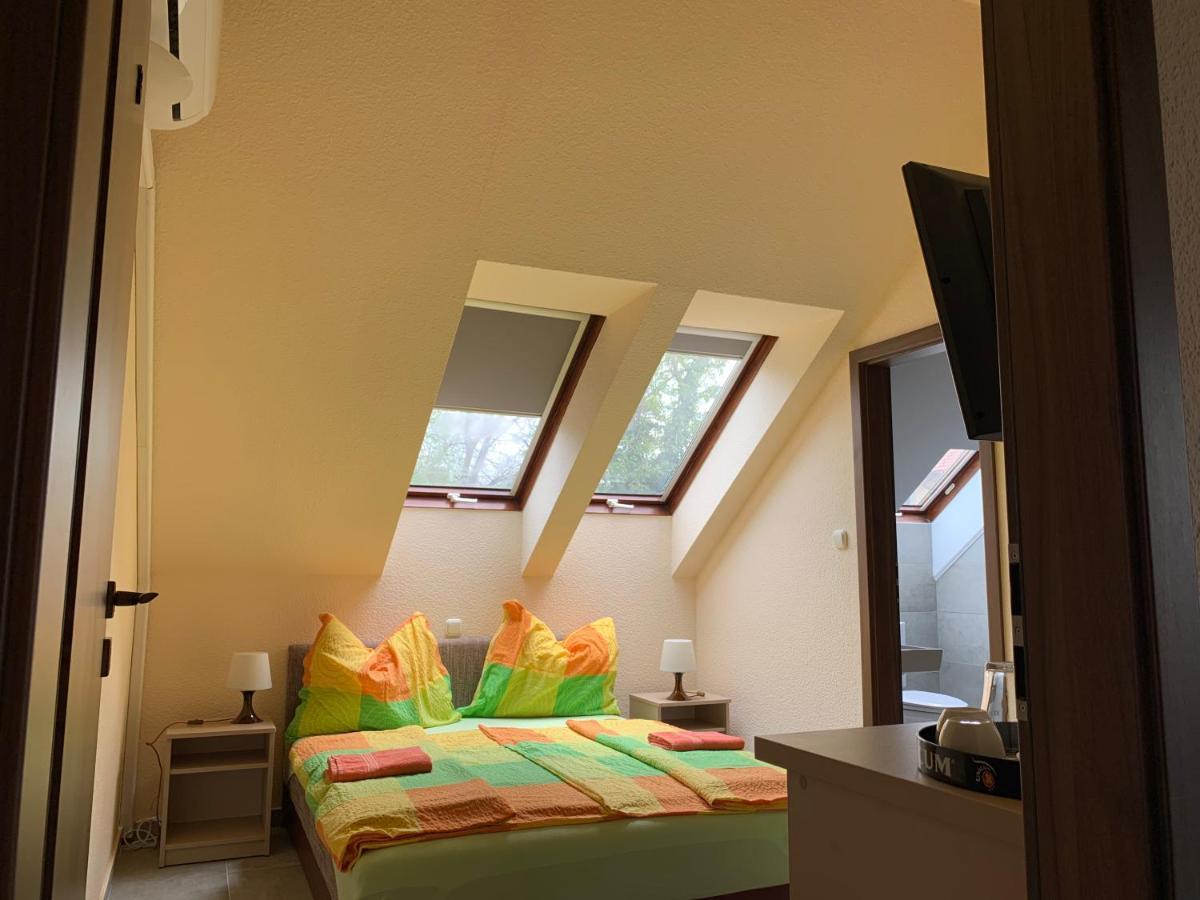 Balaton Kinizsi Apartman Siofok Exterior photo
