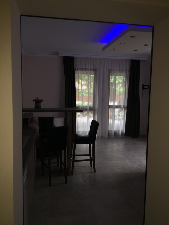 Balaton Kinizsi Apartman Siofok Exterior photo