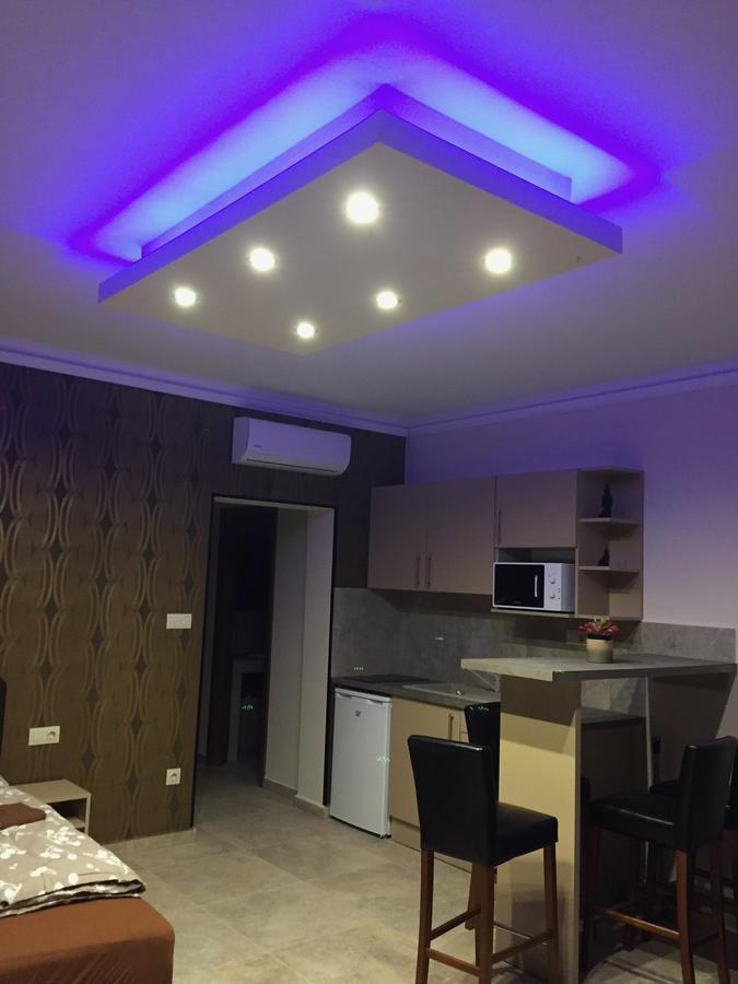 Balaton Kinizsi Apartman Siofok Exterior photo